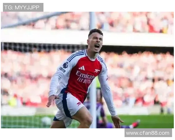 马丁内利的崛起与未来展望:从青涩小将到足坛新星的成长之路 马丁内利的崛起与未来展望:从青涩小将到足坛新星的成长之路