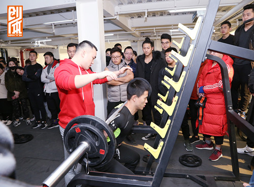 线上教学线下锻炼北京市民追Bsport体育求健康新时尚